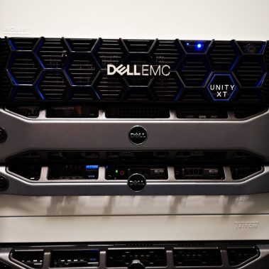 Artinit-instalacia-diskove-pole-DELL-EMC-Unity-XT