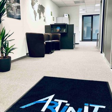 Artinit nove priestory web1